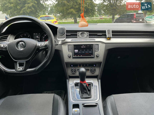 Серый Фольксваген Пассат, объемом двигателя 1.97 л и пробегом 267 тыс. км за 13950 $, фото 19 на Automoto.ua