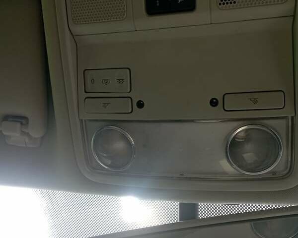 Серый Фольксваген Пассат, объемом двигателя 1.97 л и пробегом 270 тыс. км за 10999 $, фото 18 на Automoto.ua