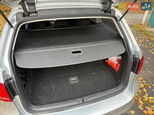 Серый Фольксваген Пассат, объемом двигателя 1.6 л и пробегом 202 тыс. км за 10700 $, фото 3 на Automoto.ua