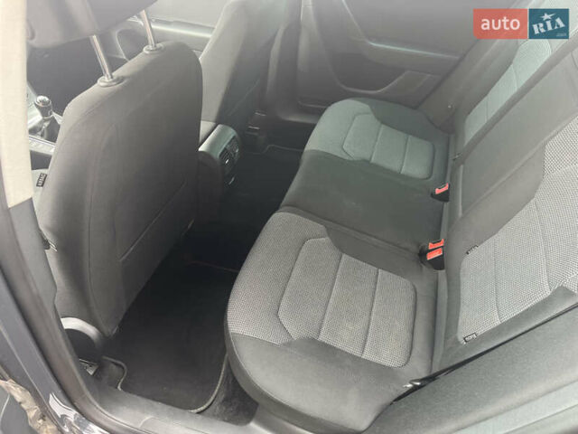 Серый Фольксваген Пассат, объемом двигателя 2 л и пробегом 192 тыс. км за 13800 $, фото 19 на Automoto.ua