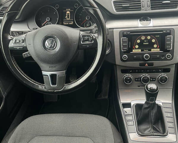 Серый Фольксваген Пассат, объемом двигателя 2 л и пробегом 192 тыс. км за 13800 $, фото 21 на Automoto.ua