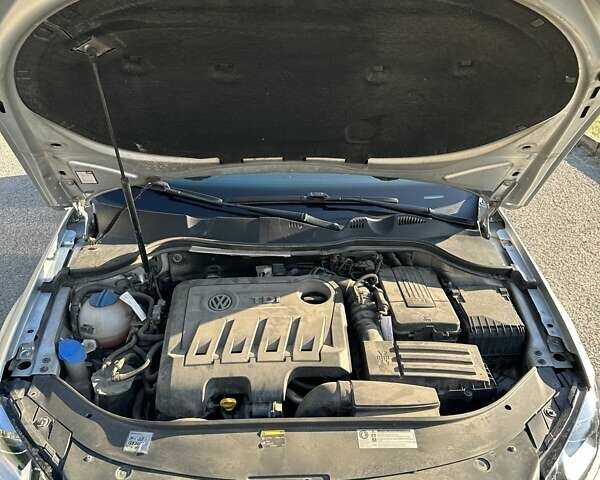 Серый Фольксваген Пассат, объемом двигателя 2 л и пробегом 213 тыс. км за 11700 $, фото 16 на Automoto.ua