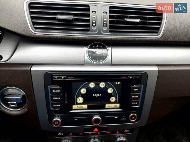 Серый Фольксваген Пассат, объемом двигателя 1.97 л и пробегом 275 тыс. км за 9900 $, фото 49 на Automoto.ua