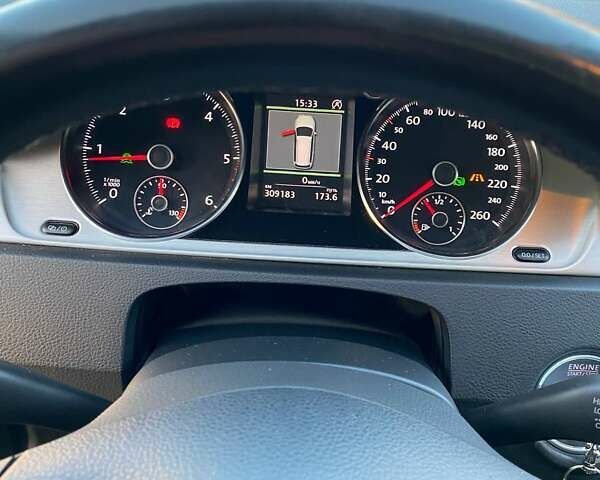 Сірий Фольксваген Пассат, об'ємом двигуна 2 л та пробігом 309 тис. км за 13000 $, фото 6 на Automoto.ua