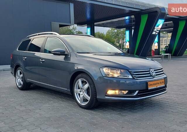 Серый Фольксваген Пассат, объемом двигателя 0 л и пробегом 223 тыс. км за 12999 $, фото 1 на Automoto.ua
