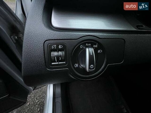 Серый Фольксваген Пассат, объемом двигателя 1.97 л и пробегом 288 тыс. км за 9800 $, фото 17 на Automoto.ua