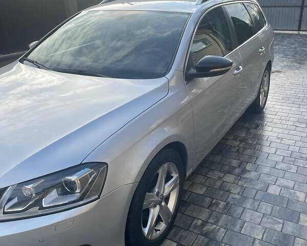 Серый Фольксваген Пассат, объемом двигателя 2 л и пробегом 293 тыс. км за 13000 $, фото 4 на Automoto.ua