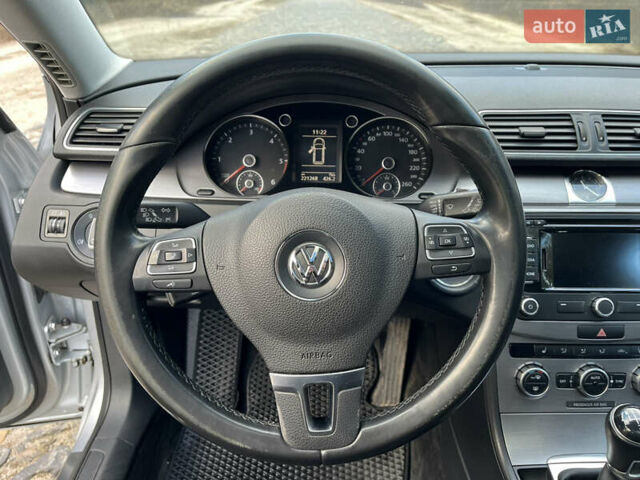 Серый Фольксваген Пассат, объемом двигателя 1.97 л и пробегом 221 тыс. км за 11000 $, фото 18 на Automoto.ua