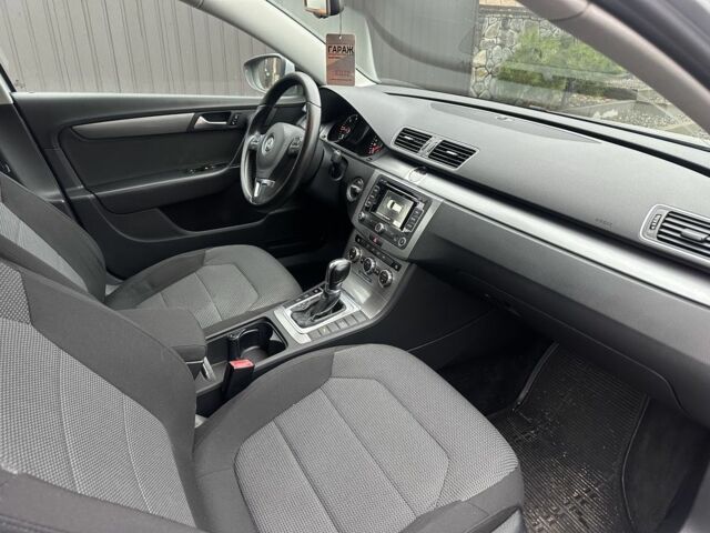 Сірий Фольксваген Пассат, об'ємом двигуна 2 л та пробігом 257 тис. км за 10300 $, фото 6 на Automoto.ua