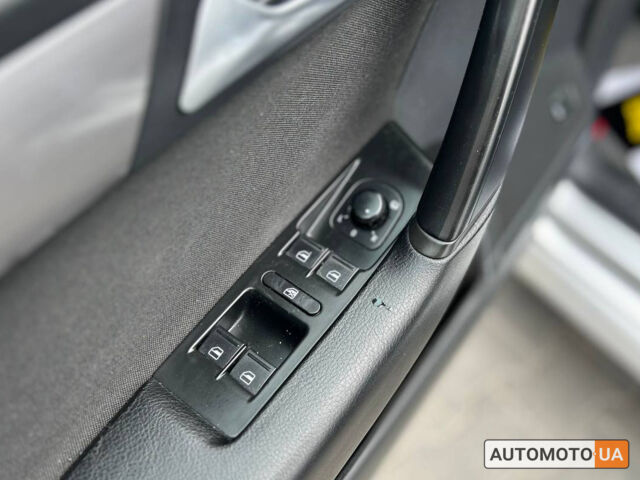 Серый Фольксваген Пассат, объемом двигателя 2 л и пробегом 282 тыс. км за 11600 $, фото 7 на Automoto.ua