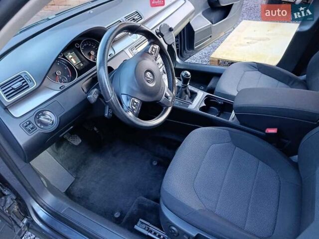 Фольксваген Пассат 2014 у Вінниці на Automoto.ua Сірий Фольксваген Пассат, об'ємом двигуна 1.6 л та пробігом 178 тис. км за 11900 $, фото 336 на Automoto.ua