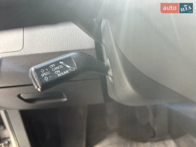 Серый Фольксваген Пассат, объемом двигателя 1.6 л и пробегом 193 тыс. км за 9500 $, фото 17 на Automoto.ua