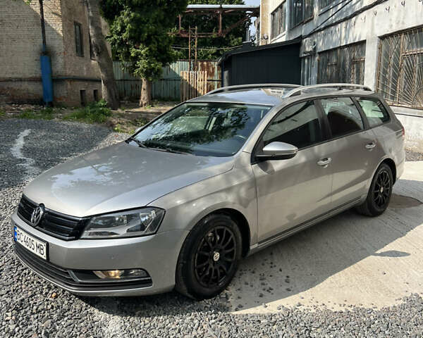 Серый Фольксваген Пассат, объемом двигателя 1.6 л и пробегом 193 тыс. км за 9500 $, фото 4 на Automoto.ua