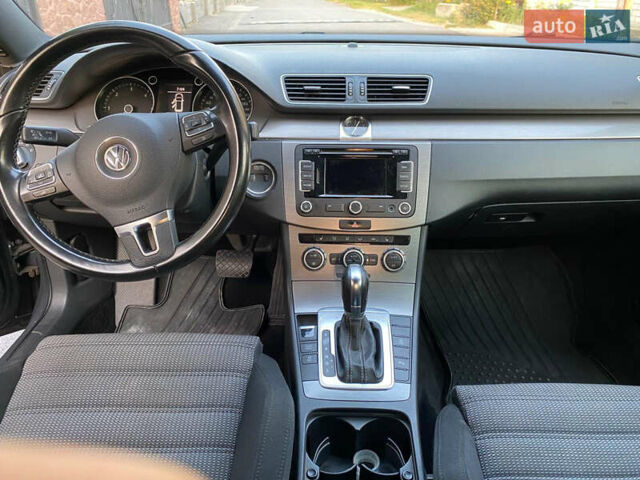 Серый Фольксваген Пассат, объемом двигателя 1.97 л и пробегом 279 тыс. км за 12600 $, фото 11 на Automoto.ua