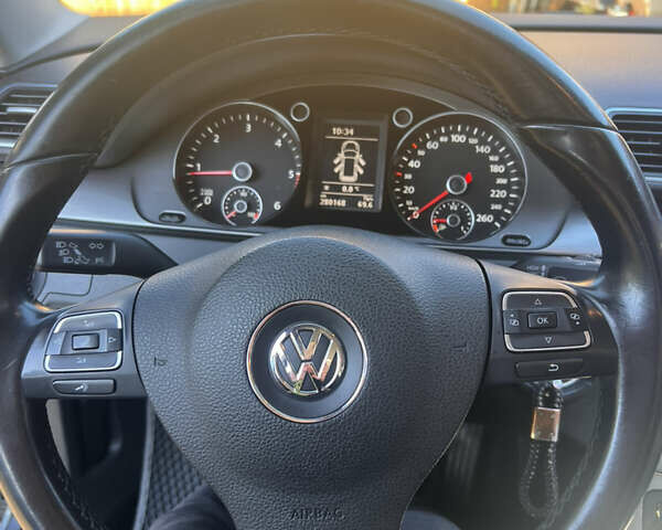 Серый Фольксваген Пассат, объемом двигателя 1.97 л и пробегом 280 тыс. км за 12000 $, фото 27 на Automoto.ua