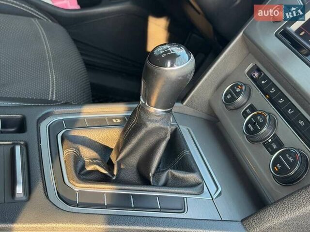 Сірий Фольксваген Пассат, об'ємом двигуна 2 л та пробігом 278 тис. км за 12500 $, фото 21 на Automoto.ua