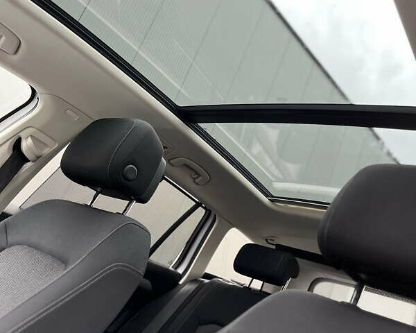 Сірий Фольксваген Пассат, об'ємом двигуна 2 л та пробігом 322 тис. км за 13850 $, фото 24 на Automoto.ua