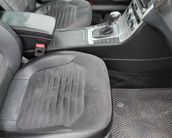 Серый Фольксваген Пассат, объемом двигателя 2 л и пробегом 207 тыс. км за 15000 $, фото 11 на Automoto.ua