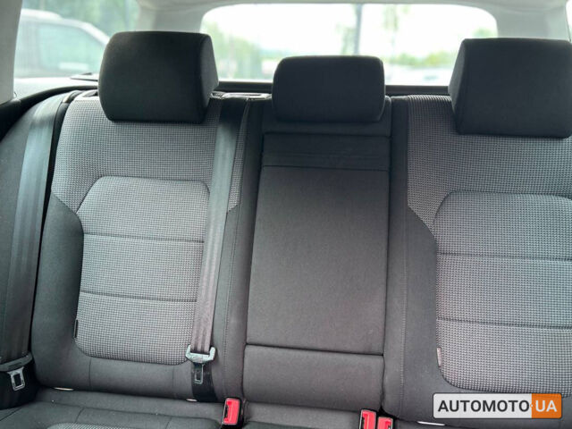 Серый Фольксваген Пассат, объемом двигателя 2 л и пробегом 282 тыс. км за 11600 $, фото 21 на Automoto.ua