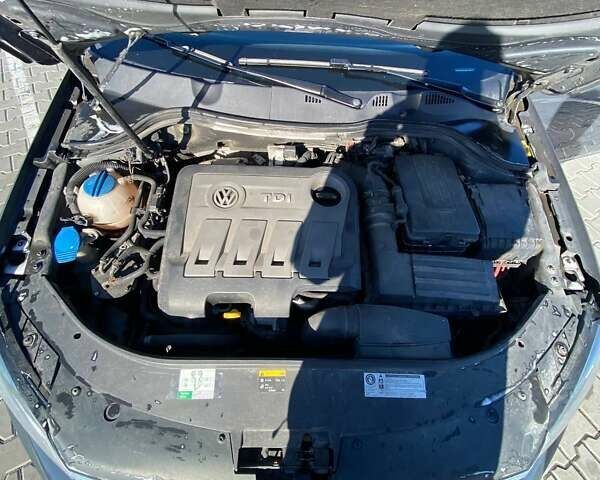 Сірий Фольксваген Пассат, об'ємом двигуна 1.97 л та пробігом 276 тис. км за 12500 $, фото 10 на Automoto.ua