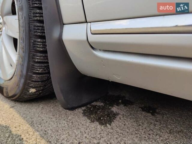 Сірий Фольксваген Пассат, об'ємом двигуна 1.97 л та пробігом 296 тис. км за 11600 $, фото 3 на Automoto.ua