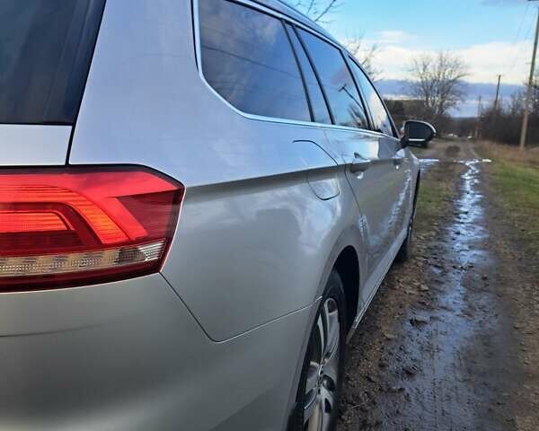 Серый Фольксваген Пассат, объемом двигателя 2 л и пробегом 230 тыс. км за 13500 $, фото 5 на Automoto.ua