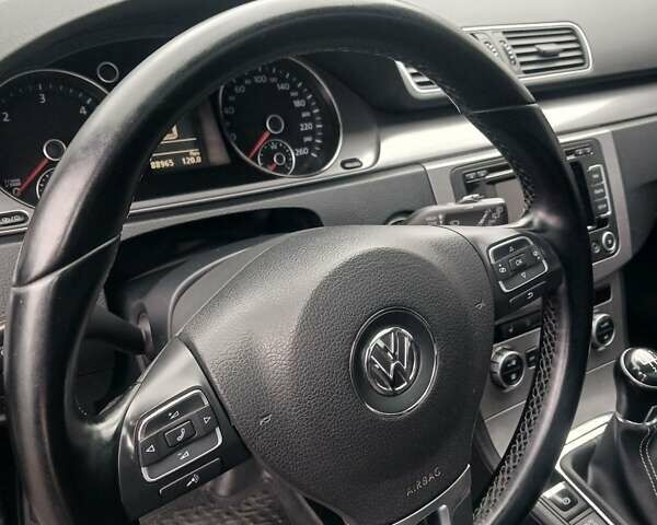 Серый Фольксваген Пассат, объемом двигателя 1.97 л и пробегом 290 тыс. км за 11700 $, фото 15 на Automoto.ua