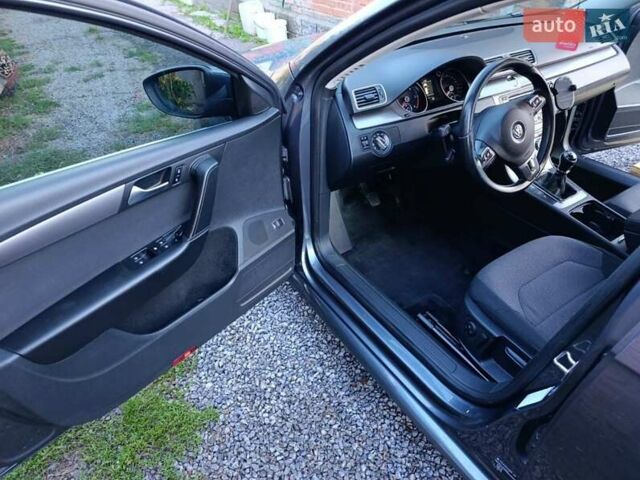Фольксваген Пассат 2014 у Вінниці на Automoto.ua Сірий Фольксваген Пассат, об'ємом двигуна 1.6 л та пробігом 178 тис. км за 11900 $, фото 335 на Automoto.ua