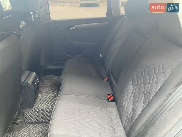 Серый Фольксваген Пассат, объемом двигателя 2 л и пробегом 333 тыс. км за 11700 $, фото 6 на Automoto.ua