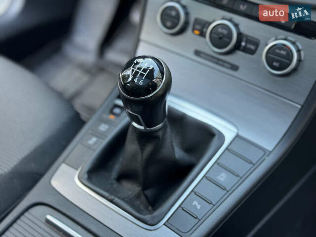 Серый Фольксваген Пассат, объемом двигателя 2 л и пробегом 216 тыс. км за 13250 $, фото 32 на Automoto.ua