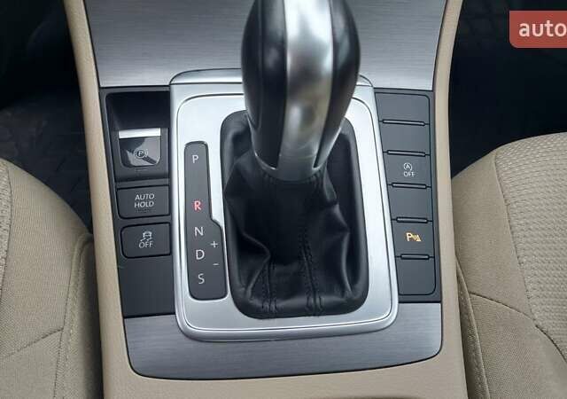 Серый Фольксваген Пассат, объемом двигателя 1.97 л и пробегом 290 тыс. км за 9950 $, фото 21 на Automoto.ua