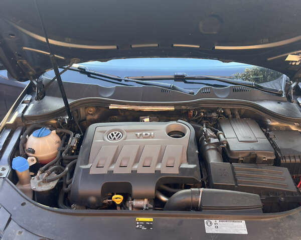 Серый Фольксваген Пассат, объемом двигателя 1.97 л и пробегом 280 тыс. км за 12000 $, фото 17 на Automoto.ua