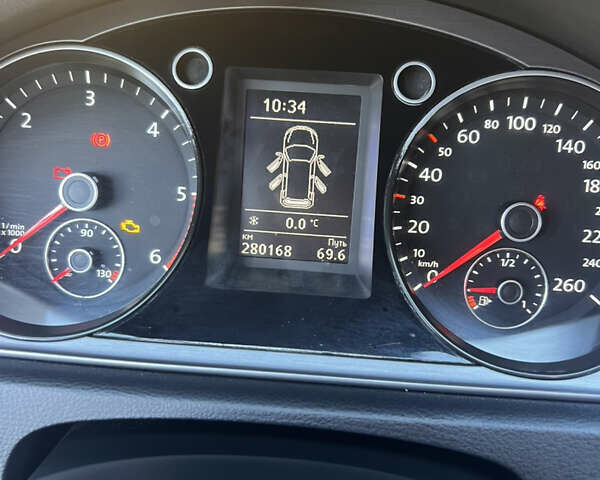 Серый Фольксваген Пассат, объемом двигателя 1.97 л и пробегом 280 тыс. км за 12000 $, фото 30 на Automoto.ua