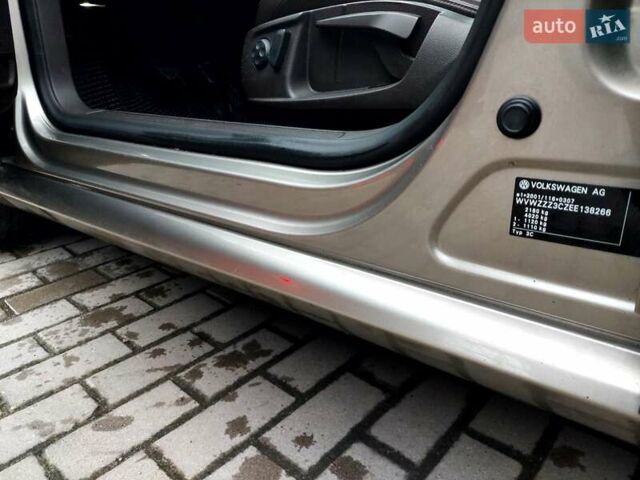 Сірий Фольксваген Пассат, об'ємом двигуна 2 л та пробігом 275 тис. км за 10900 $, фото 37 на Automoto.ua
