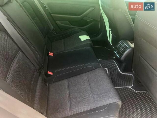 Серый Фольксваген Пассат, объемом двигателя 1.97 л и пробегом 206 тыс. км за 15900 $, фото 23 на Automoto.ua