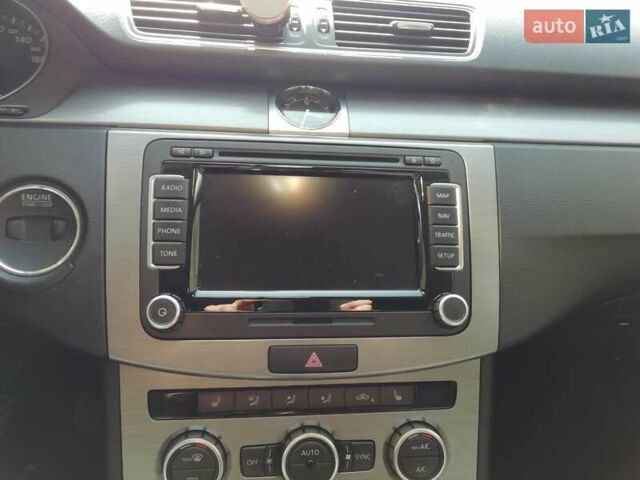 Серый Фольксваген Пассат, объемом двигателя 1.97 л и пробегом 283 тыс. км за 11600 $, фото 12 на Automoto.ua