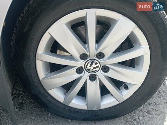 Серый Фольксваген Пассат, объемом двигателя 1.97 л и пробегом 270 тыс. км за 10999 $, фото 11 на Automoto.ua