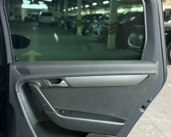 Серый Фольксваген Пассат, объемом двигателя 2 л и пробегом 220 тыс. км за 12900 $, фото 26 на Automoto.ua