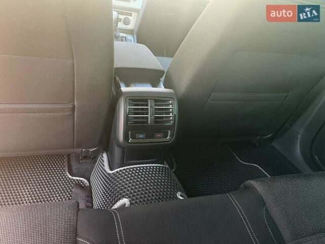 Серый Фольксваген Пассат, объемом двигателя 1.97 л и пробегом 206 тыс. км за 15900 $, фото 18 на Automoto.ua