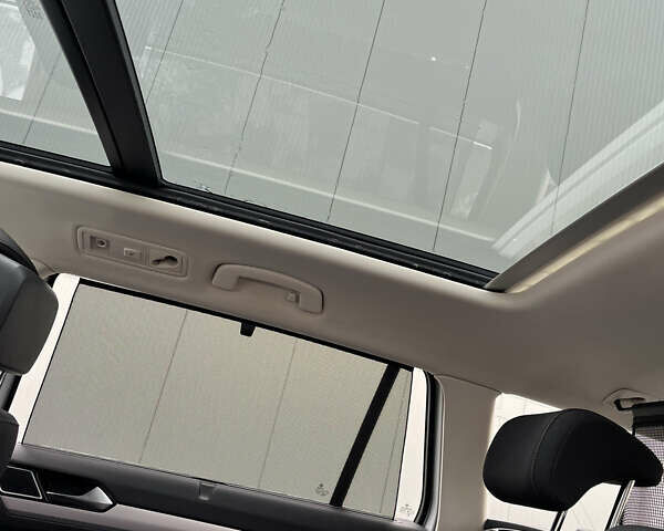 Сірий Фольксваген Пассат, об'ємом двигуна 2 л та пробігом 322 тис. км за 13850 $, фото 14 на Automoto.ua