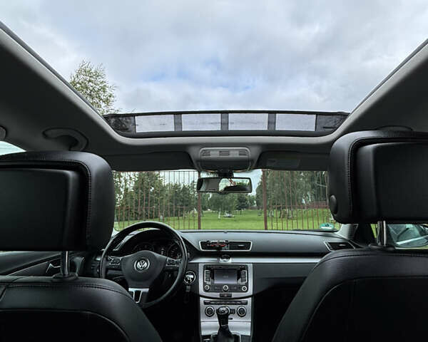 Сірий Фольксваген Пассат, об'ємом двигуна 1.6 л та пробігом 240 тис. км за 12799 $, фото 15 на Automoto.ua