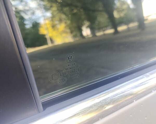 Серый Фольксваген Пассат, объемом двигателя 1.6 л и пробегом 281 тыс. км за 10700 $, фото 21 на Automoto.ua