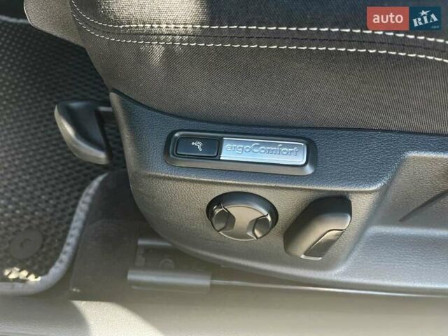 Серый Фольксваген Пассат, объемом двигателя 1.97 л и пробегом 206 тыс. км за 15900 $, фото 27 на Automoto.ua