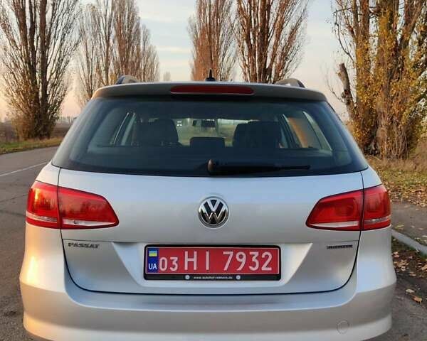 Сірий Фольксваген Пассат, об'ємом двигуна 1.6 л та пробігом 269 тис. км за 9900 $, фото 9 на Automoto.ua