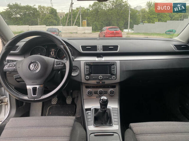 Серый Фольксваген Пассат, объемом двигателя 1.97 л и пробегом 287 тыс. км за 9750 $, фото 6 на Automoto.ua