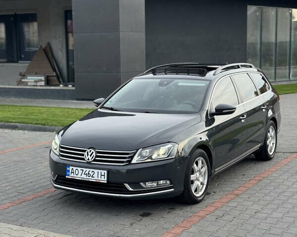 Серый Фольксваген Пассат, объемом двигателя 1.97 л и пробегом 229 тыс. км за 12399 $, фото 3 на Automoto.ua