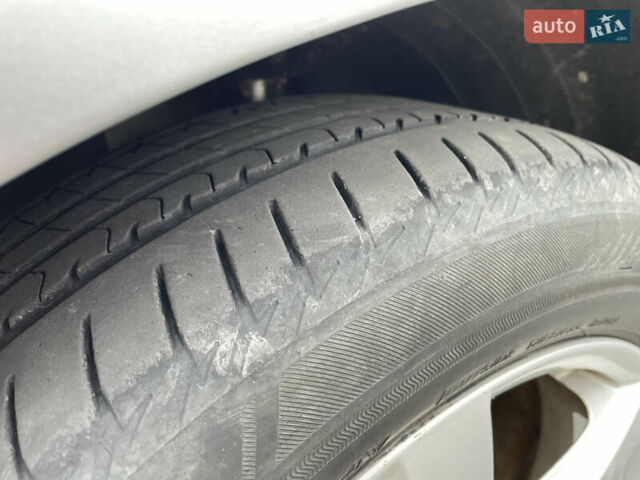 Серый Фольксваген Пассат, объемом двигателя 1.97 л и пробегом 267 тыс. км за 13950 $, фото 30 на Automoto.ua