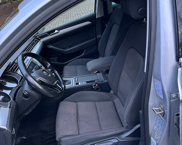 Серый Фольксваген Пассат, объемом двигателя 2 л и пробегом 277 тыс. км за 14900 $, фото 9 на Automoto.ua