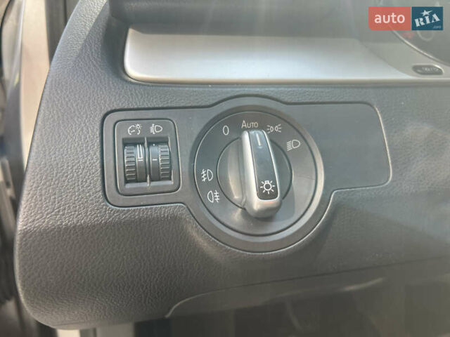 Серый Фольксваген Пассат, объемом двигателя 1.6 л и пробегом 193 тыс. км за 9500 $, фото 16 на Automoto.ua