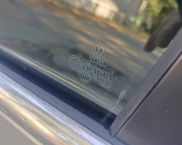 Серый Фольксваген Пассат, объемом двигателя 1.6 л и пробегом 281 тыс. км за 10700 $, фото 16 на Automoto.ua